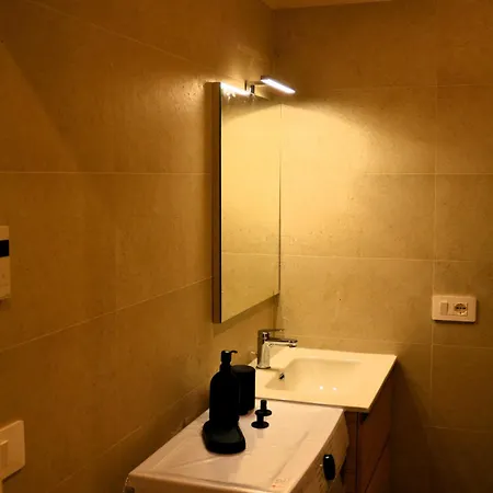 Liana - L'agirol Apartment